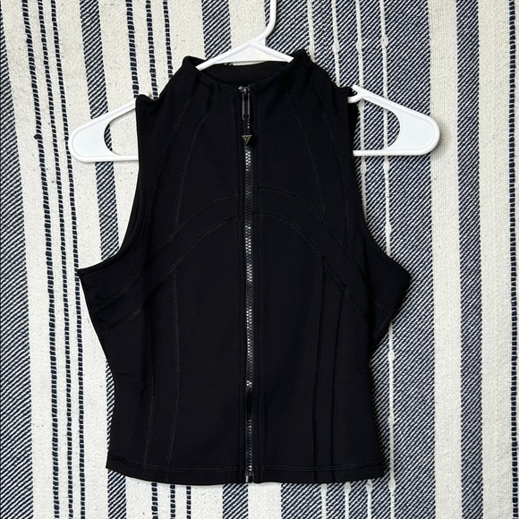 Guess Tatiana Active Top - Picture 1 of 6